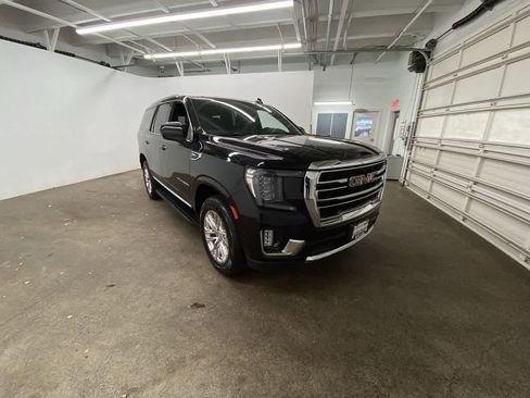 Used 2023 GMC Yukon SLT image 8