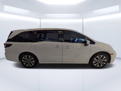 New 2026 Honda Odyssey Elite image 2