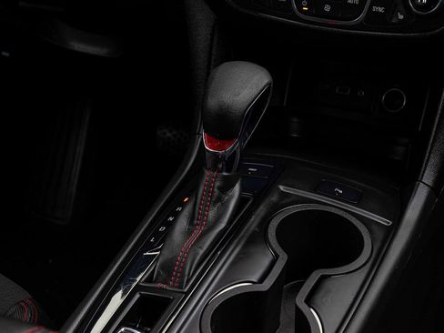 Used 2023 Chevrolet Equinox RS image 25