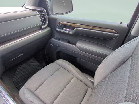 Used 2025 Chevrolet Silverado 1500 RST w/ Convenience Package II RWD image 12