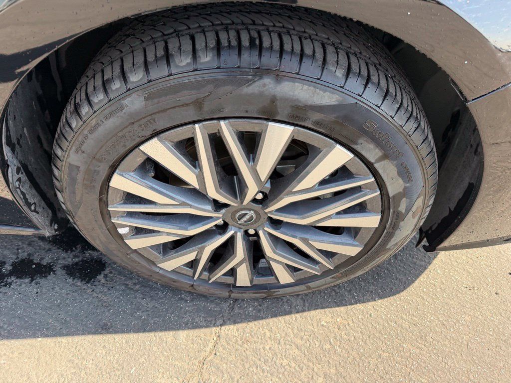Used 2025 Nissan Altima 2.5 SV FWD image 6