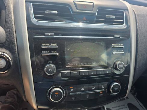 Used 2015 Nissan Altima 2.5 S w/ Special Edition Package FWD image 16