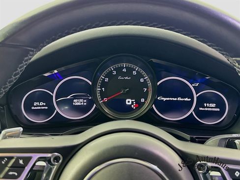 Used 2020 Porsche Cayenne Turbo w/ Assistance Package image 15