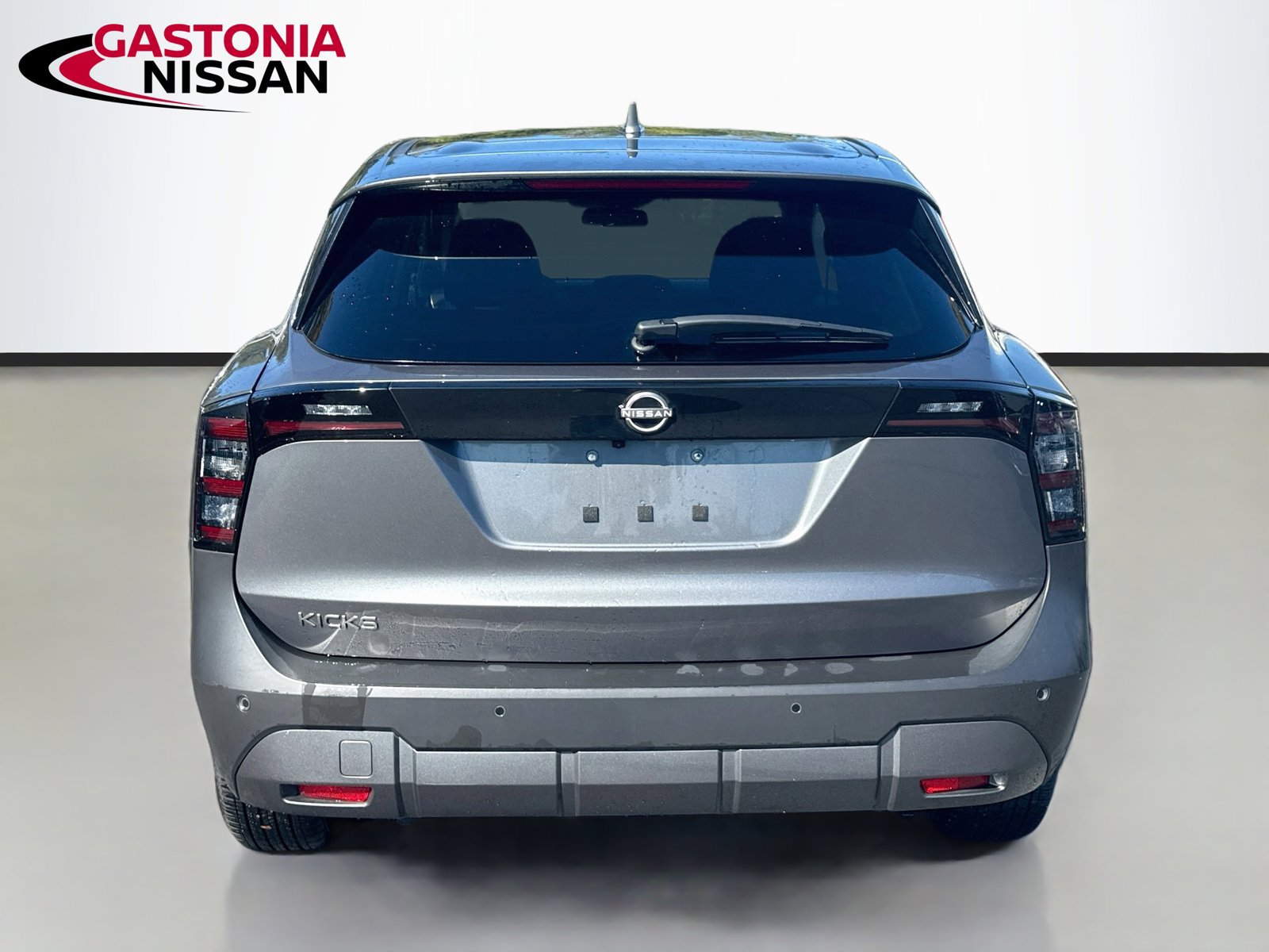Used 2025 Nissan Kicks SV FWD image 7