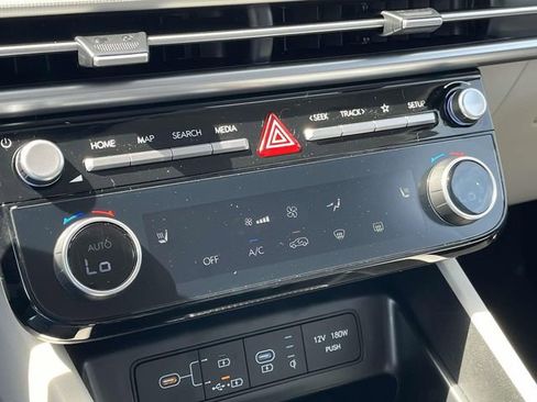 Used 2025 Hyundai Tucson SEL FWD image 23