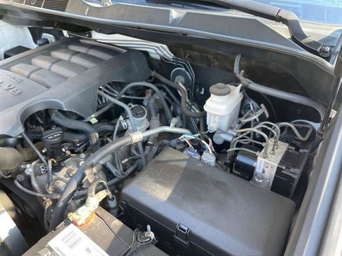 Used 2017 Toyota Tundra SR AWD/4WD image 30