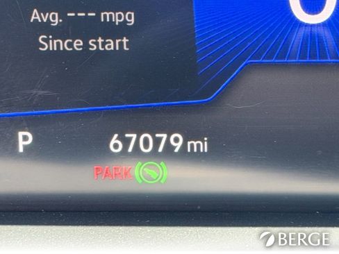 Used 2022 Volkswagen Jetta SE w/ Panoramic Sunroof Package FWD image 37