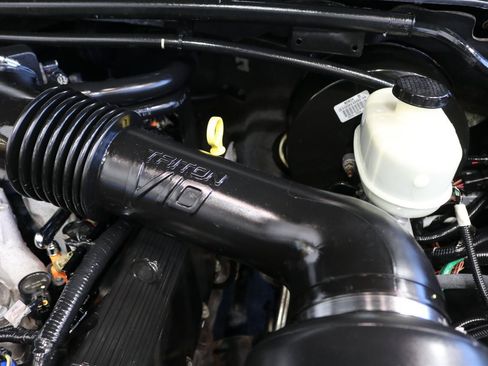 Used 2005 Ford Excursion Limited image 41