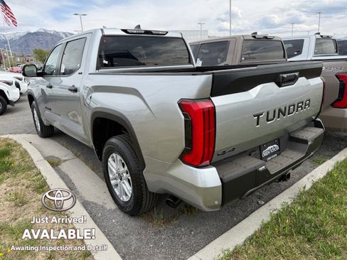 New 2026 Toyota Tundra SR5 w/ SR5 Convenience Package image 4