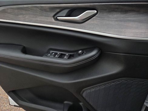New 2026 Jeep Grand Cherokee L 2WD image 14