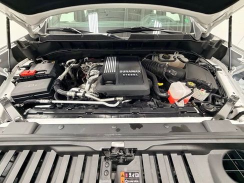 Certified 2025 Chevrolet Silverado 1500 High Country w/ Technology Package image 31