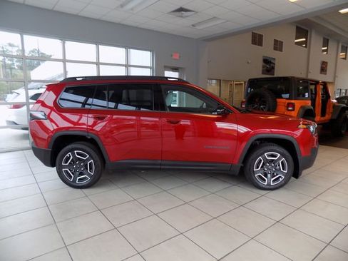 New 2026 Jeep Cherokee Laredo AWD/4WD image 8