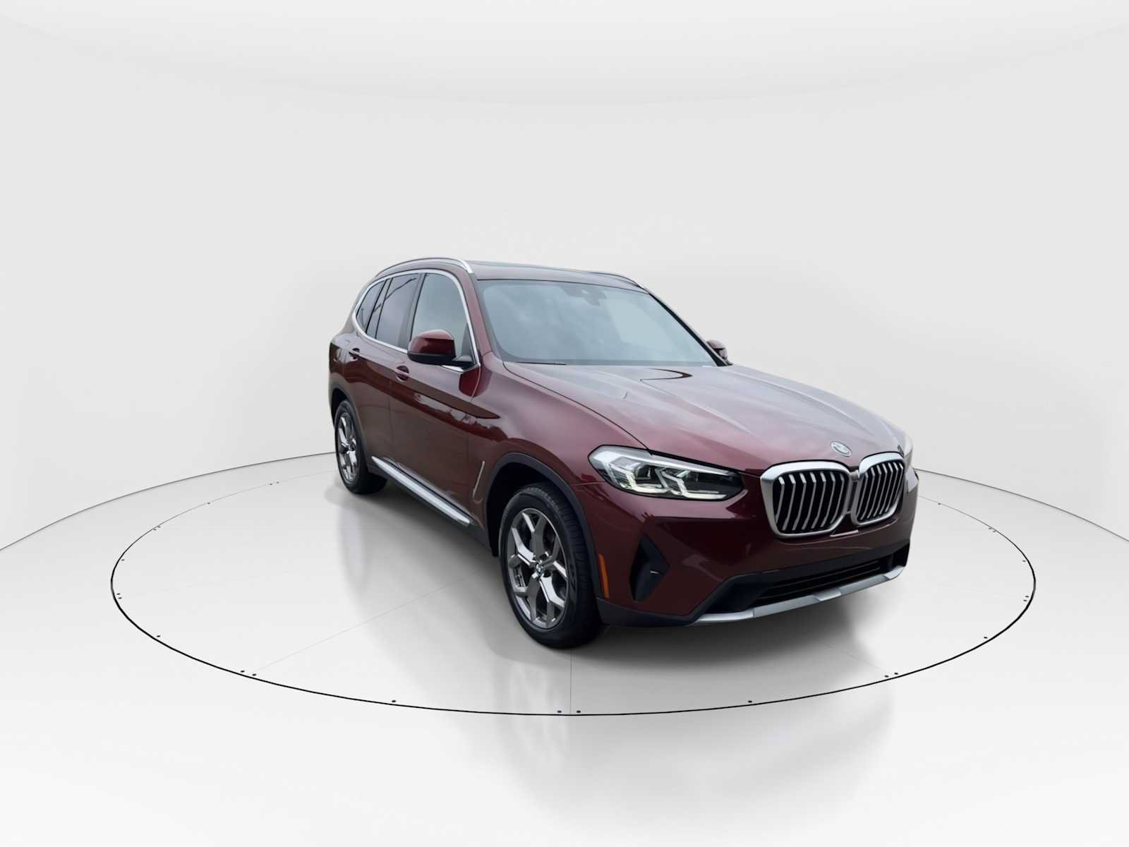Used 2023 BMW X3 xDrive30i w/ Premium Package AWD/4WD image 2