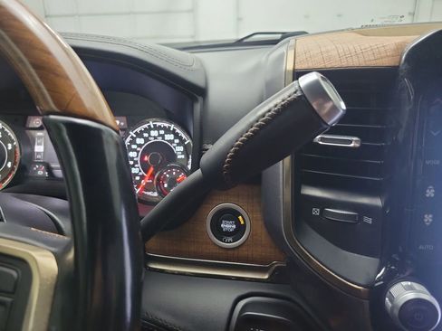 Used 2022 RAM 3500 Limited image 28