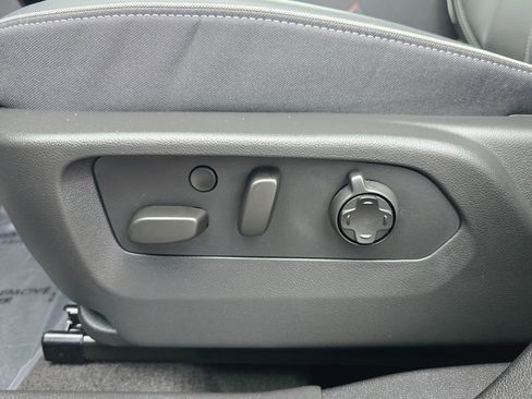 New 2026 Buick Envision Avenir AWD/4WD image 17