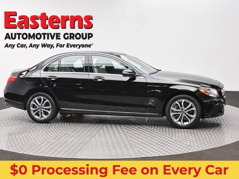 Used 2018 Mercedes-Benz C 300 4MATIC Sedan image 4