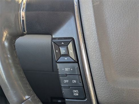 Used 2015 Lincoln Navigator 2WD image 29