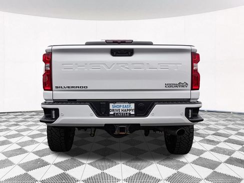 Used 2023 Chevrolet Silverado 2500 High Country AWD/4WD image 9