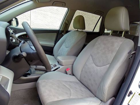 Used 2010 Toyota RAV4 4WD V6 image 12