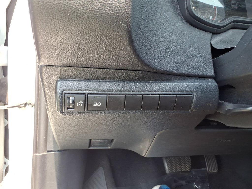 Used 2024 Toyota Corolla LE FWD image 17