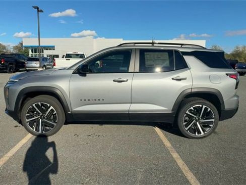 New 2026 Chevrolet Equinox RS w/ LPO, Floor Liner Package image 8