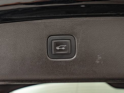 Used 2019 Chevrolet Blazer RS AWD/4WD image 37