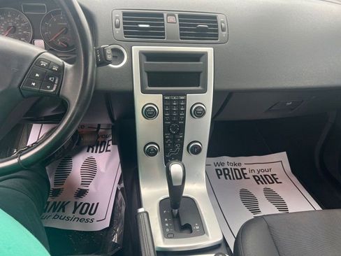 Used 2011 Volvo C30 T5 R-Design image 17