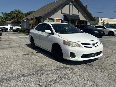 Used 2011 Toyota Corolla LE FWD image 4