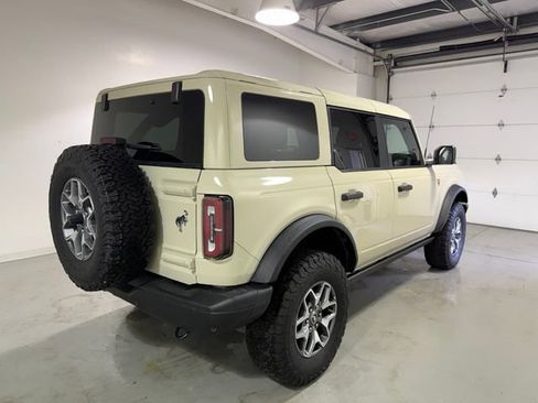 Used 2025 Ford Bronco Badlands AWD/4WD image 7