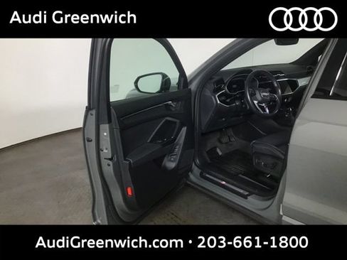 Used 2023 Audi Q3 2.0T Premium w/ Black Optic Sport Package AWD/4WD image 10