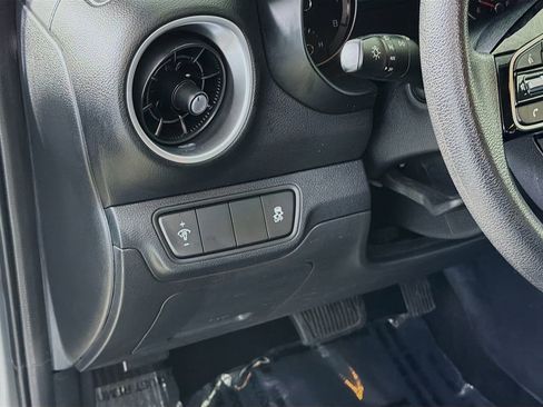 Used 2024 Kia Forte LXS image 12