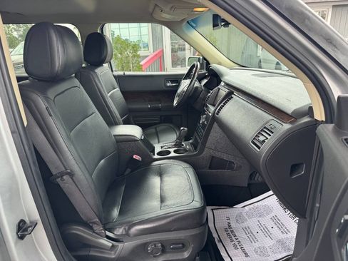 Used 2013 Ford Flex Limited FWD image 18