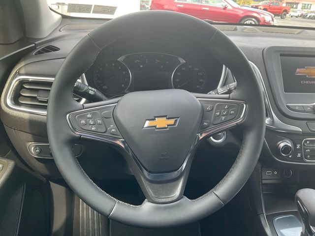 Used 2023 Chevrolet Equinox LT FWD image 3
