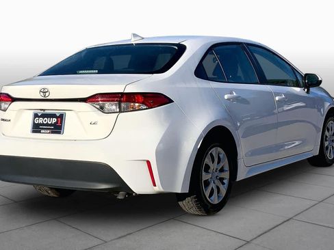 Used 2025 Toyota Corolla LE FWD image 13