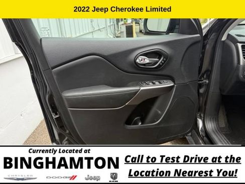 Used 2022 Jeep Cherokee Limited w/ Elite Package AWD/4WD image 7