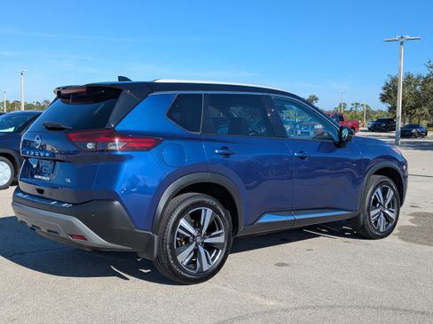 Used 2021 Nissan Rogue SL w/ Premium Package image 5