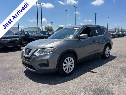 Used 2018 Nissan Rogue S FWD image 7