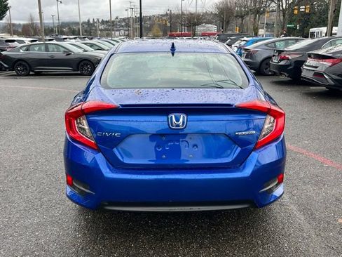 Used 2016 Honda Civic Touring image 6