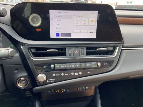 Certified 2023 Lexus ES 350 w/ Premium Package image 20