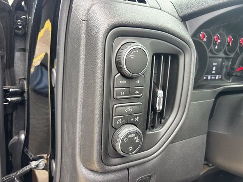 New 2026 Chevrolet Silverado 1500 Custom Trail Boss w/ LPO, Dark Essentials Package AWD/4WD image 22