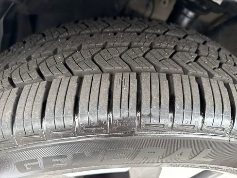 Used 2019 Subaru Ascent Touring w/ Popular Package #3 image 43