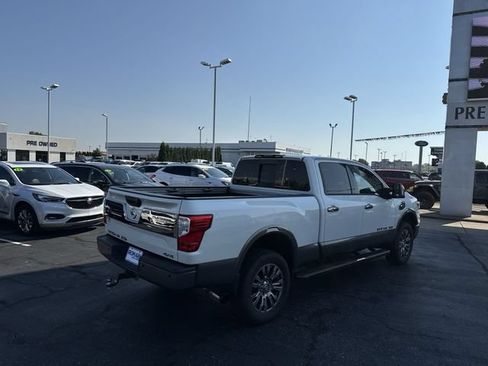 Used 2017 Nissan Titan Platinum Reserve AWD/4WD image 5