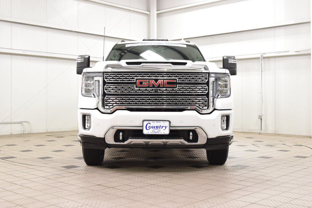 Used 2023 GMC Sierra 3500 Denali AWD/4WD image 2