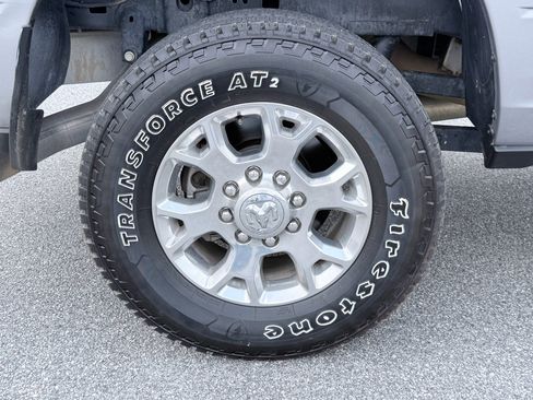 Used 2024 RAM 2500 Laramie w/ Safety Group AWD/4WD image 40