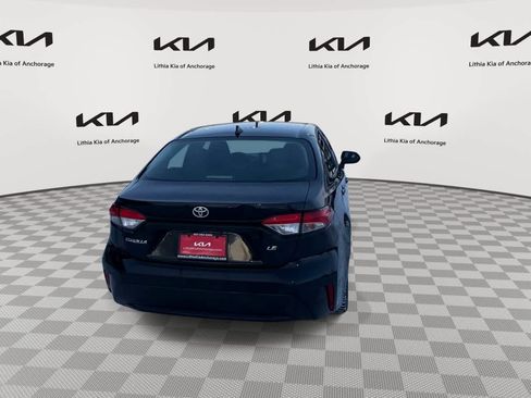 Used 2021 Toyota Corolla LE image 7