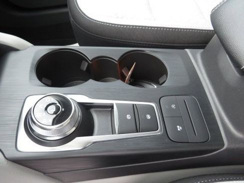 New 2025 Ford Escape Active image 17