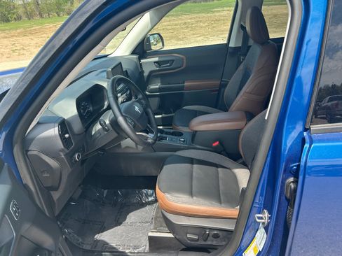 Used 2024 Ford Bronco Sport Outer Banks w/ Tech Package AWD/4WD image 9