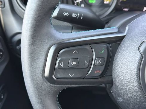Used 2024 Jeep Wrangler Unlimited Rubicon 4xe AWD/4WD image 21