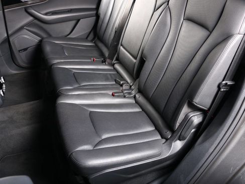 Used 2018 Audi Q7 3.0T Prestige w/ Prestige Package image 30