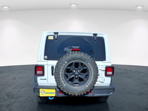 Used 2023 Jeep Wrangler Unlimited w/ Sun & Screen Package AWD/4WD image 16